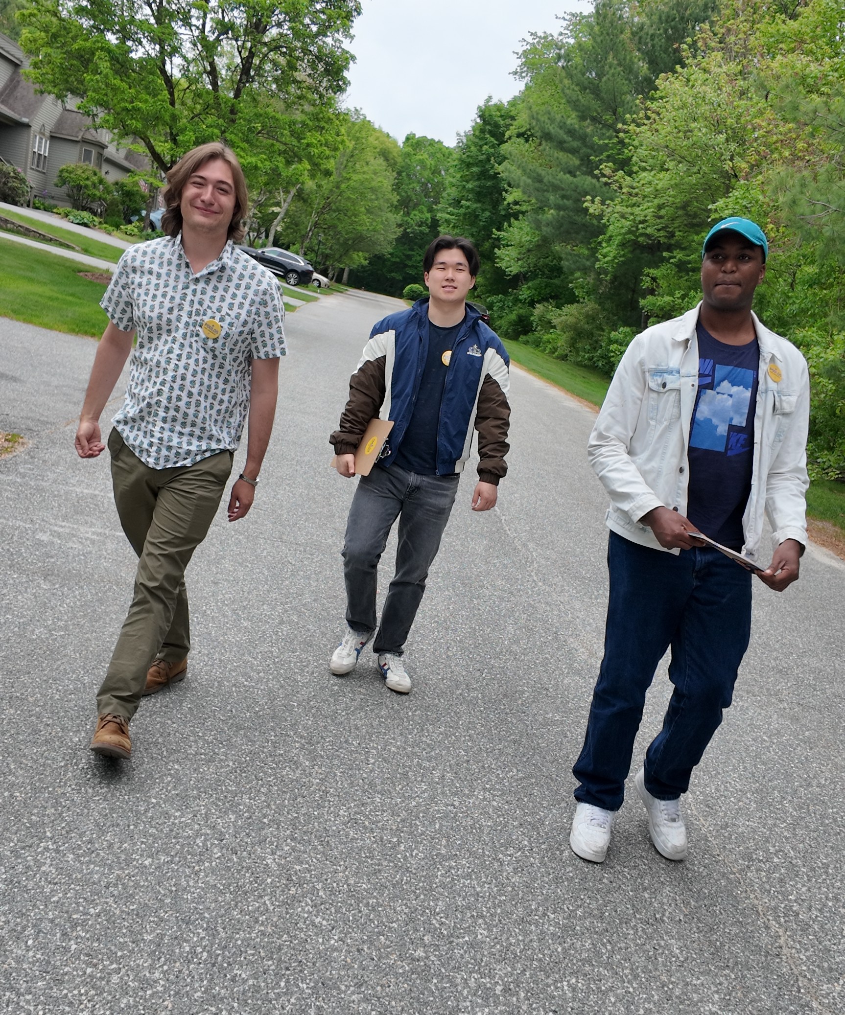 Canvassers walking in Franklin